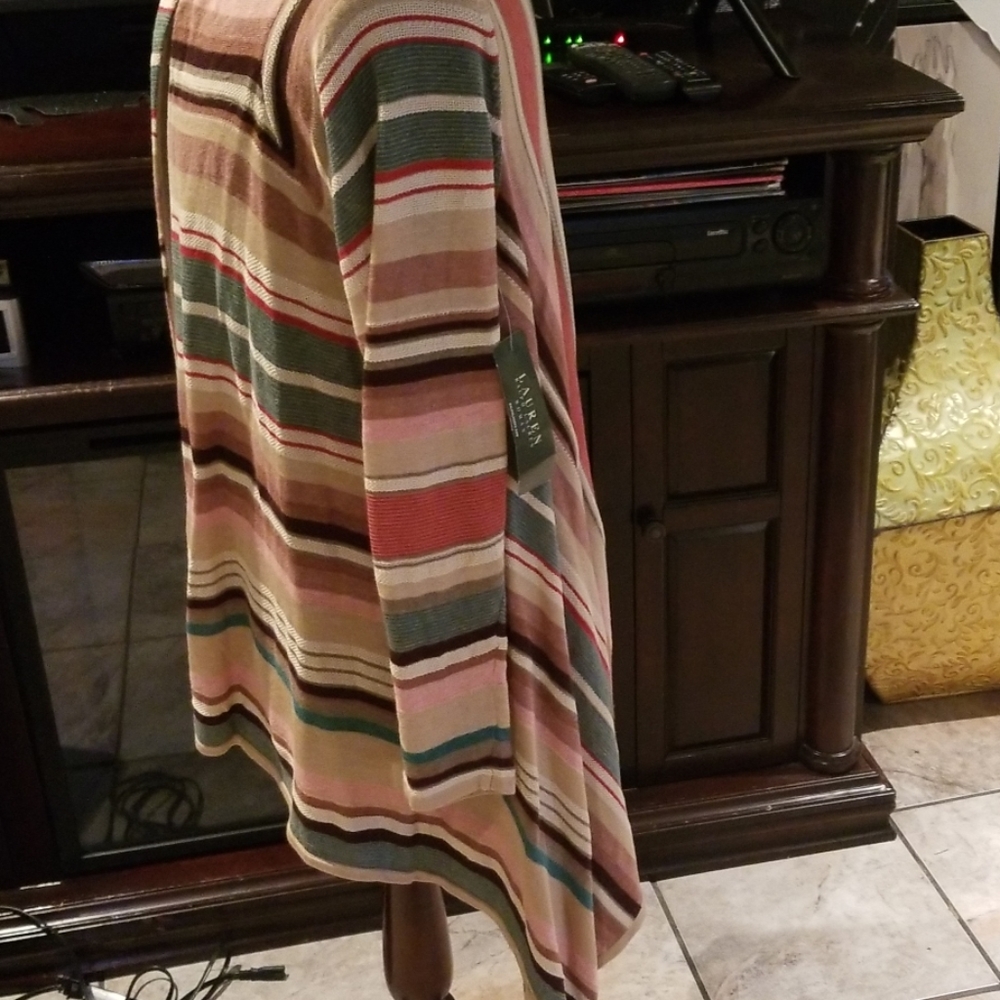 Cardigan - Picture 2 of 3